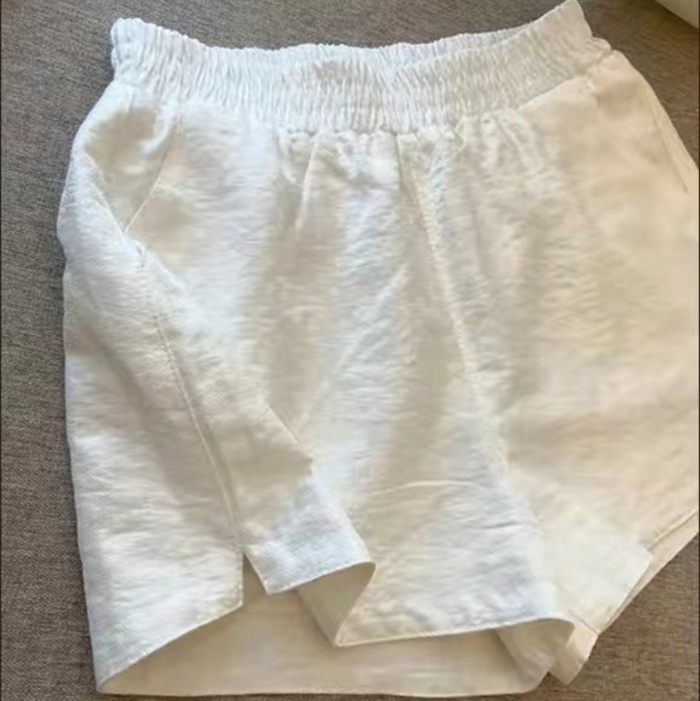 White Cotton-Linen Casual Loose-Fit Shorts
